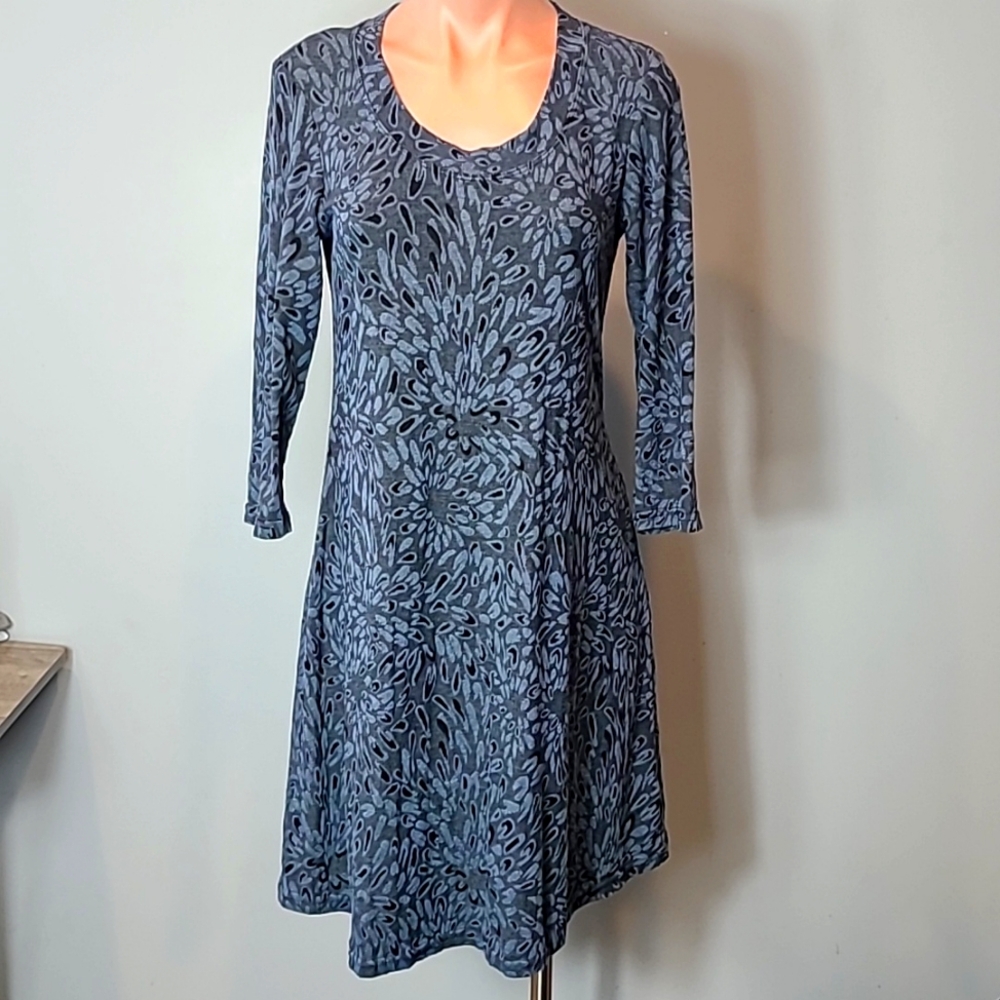 Cut Loose Dress Moody All season Floral  Knit-Comfy